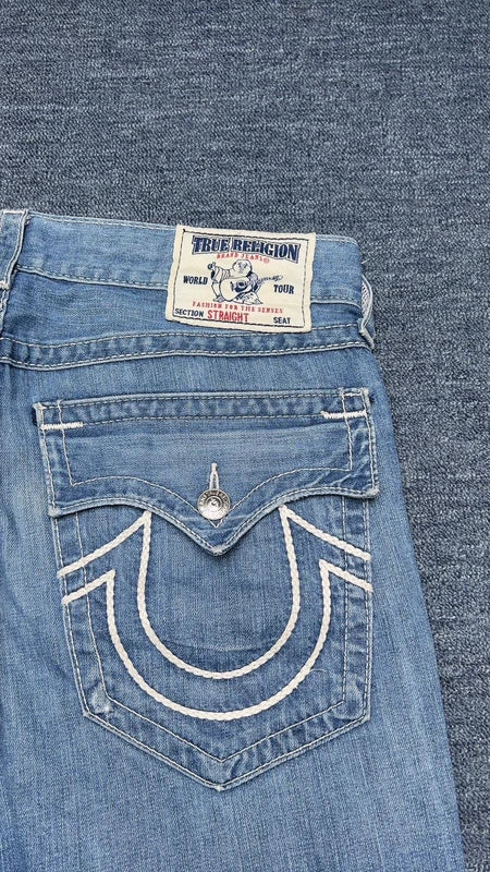 True Religion Joey Jeans W34 Big T Y2K Light Wash Bootcut Made in USA Vintage